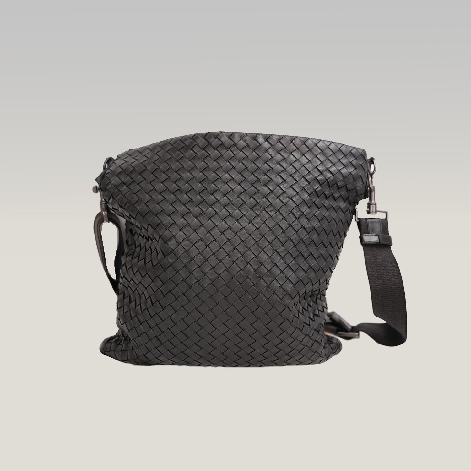 Bottega Veneta Intrecciato VN Borsa Messenger Uomo in Pelle Nappa Nera Crossbody Bag Artigianale