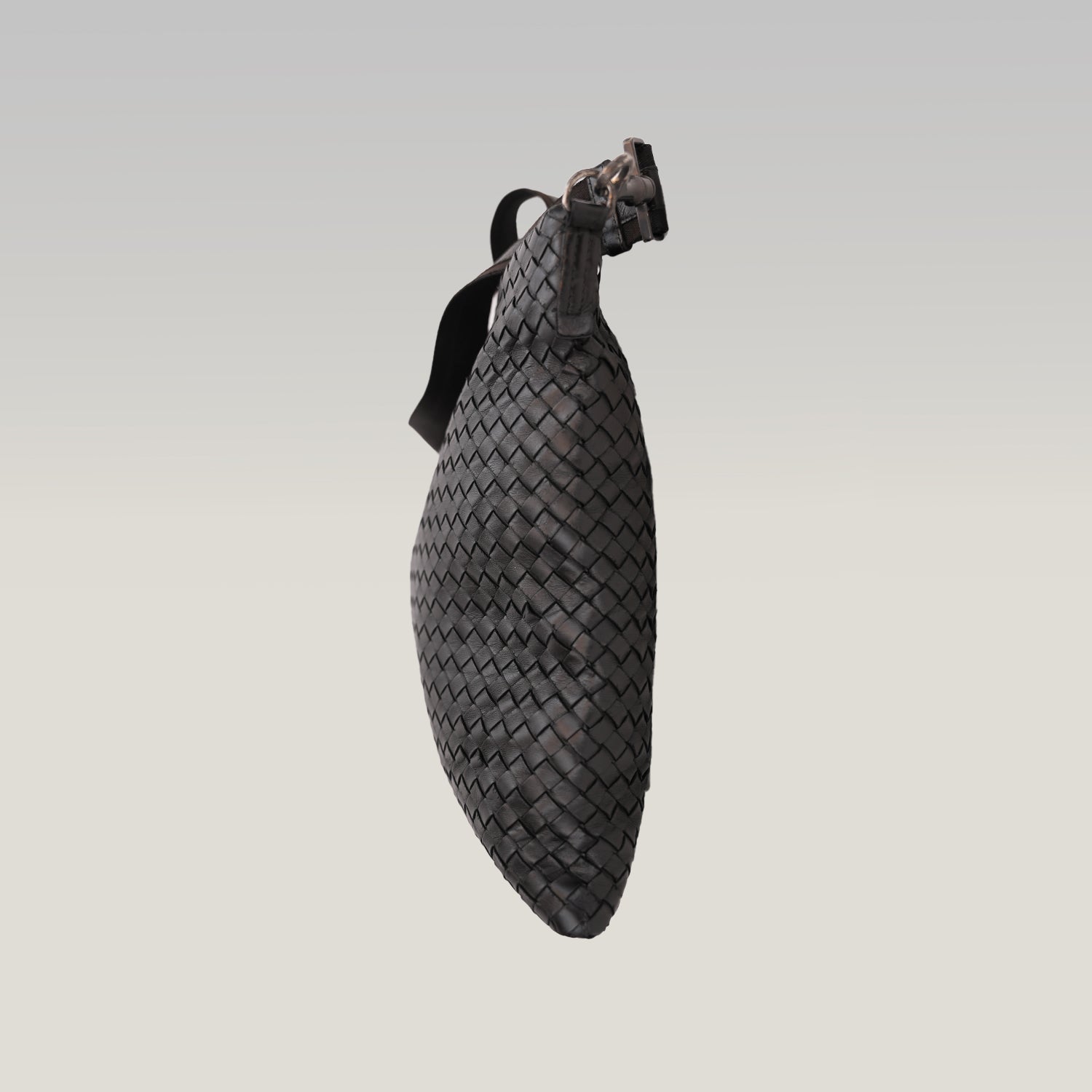 Bottega Veneta Intrecciato VN Borsa Messenger Uomo in Pelle Nappa Nera Crossbody Bag Artigianale