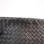 Bottega Veneta Intrecciato VN Borsa Messenger Uomo in Pelle Nappa Nera Crossbody Bag Artigianale