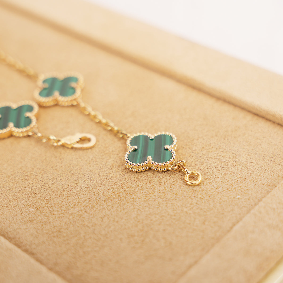 Van Cleef & Arpels Vintage Alhambra Bracciale 5 Motivi in Oro Giallo e Malachite con Certificato