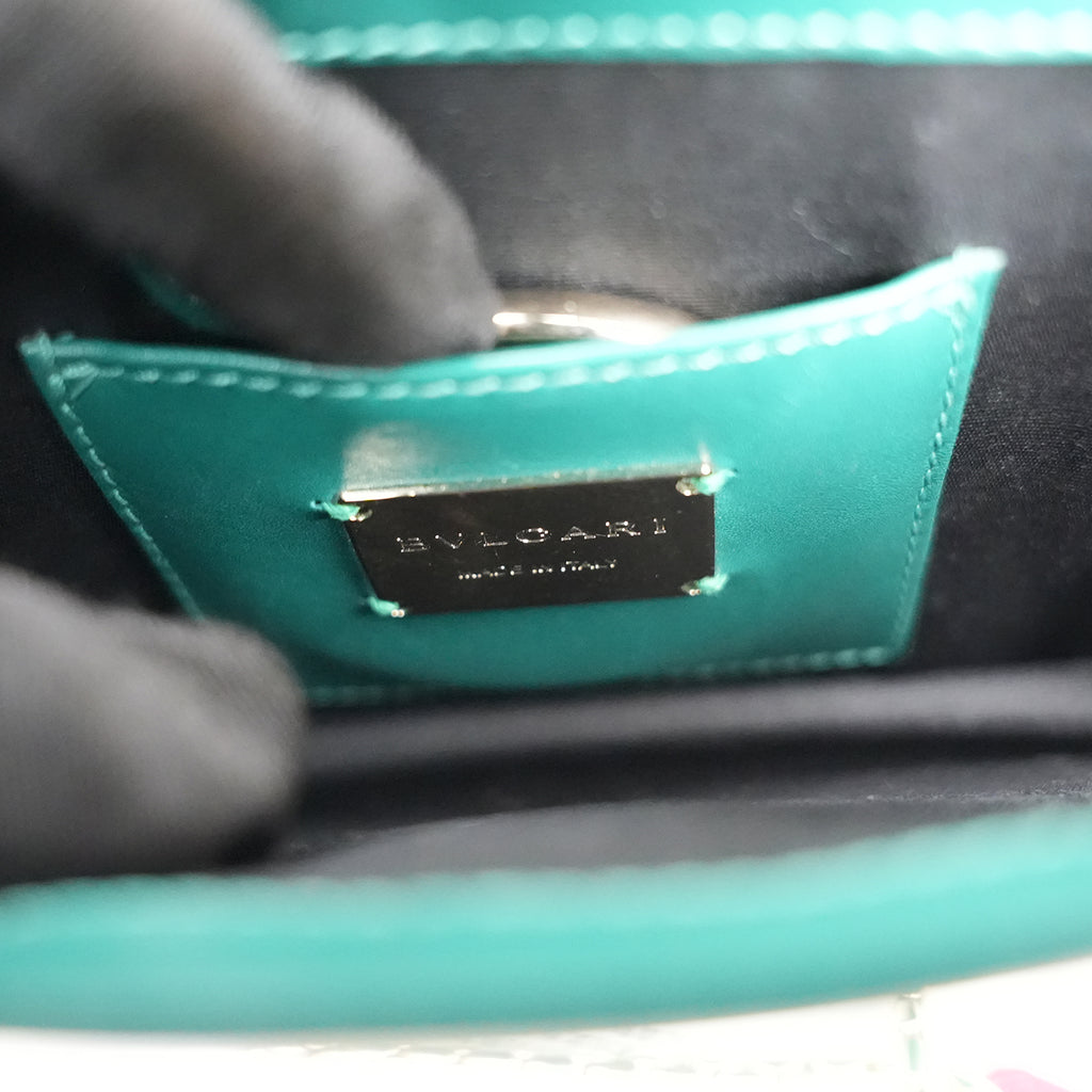 Bvlgari Serpenti Forever Small Crossbody Bag Verde in Pelle con Chiusura Snake Head