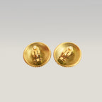 Chanel Orecchini a Clip Rotondi Vintage in Lega Metallica Dorata con Logo Coco Chanel