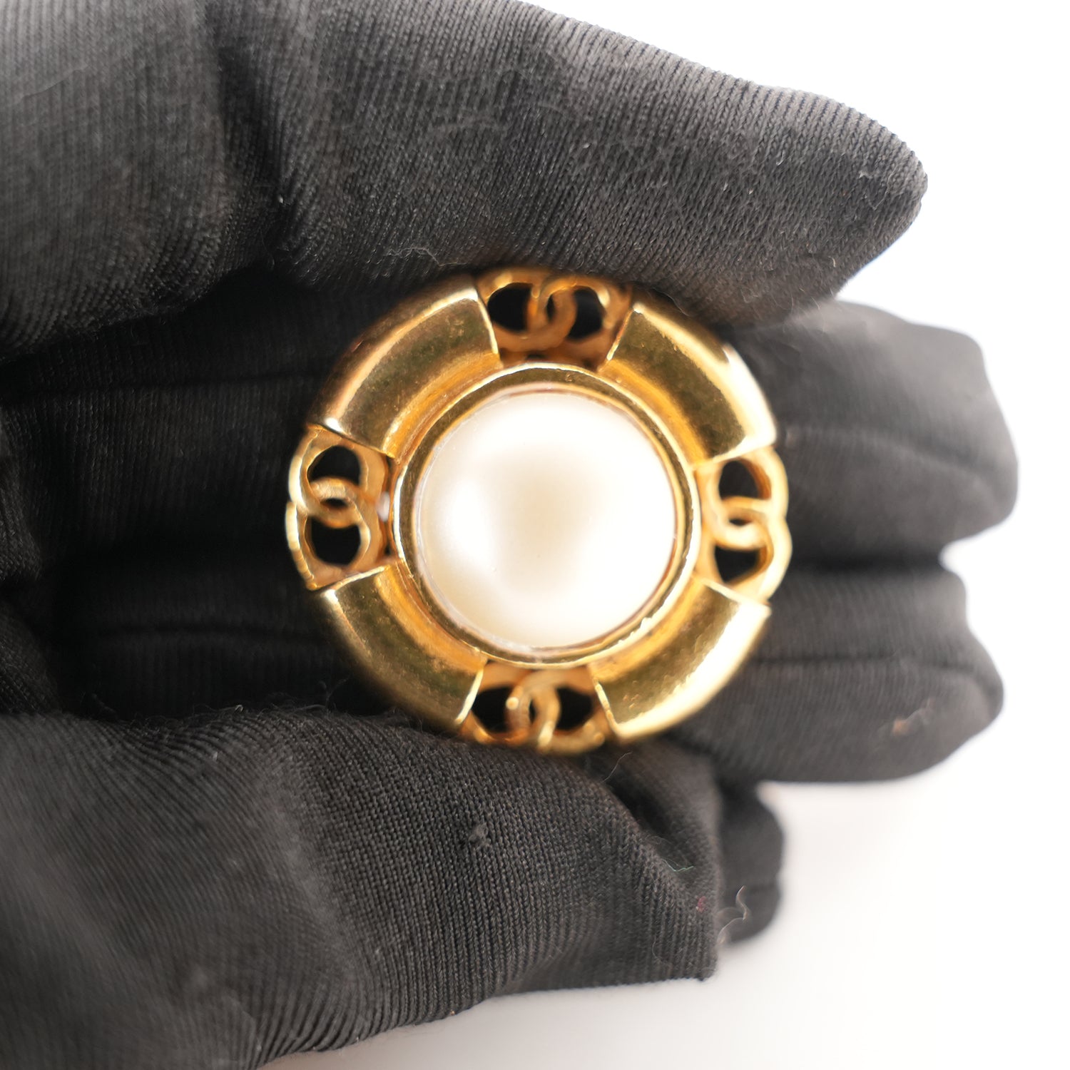 Chanel Orecchini a Clip Vintage in Metallo Dorato con Perla – Bijoux Donna