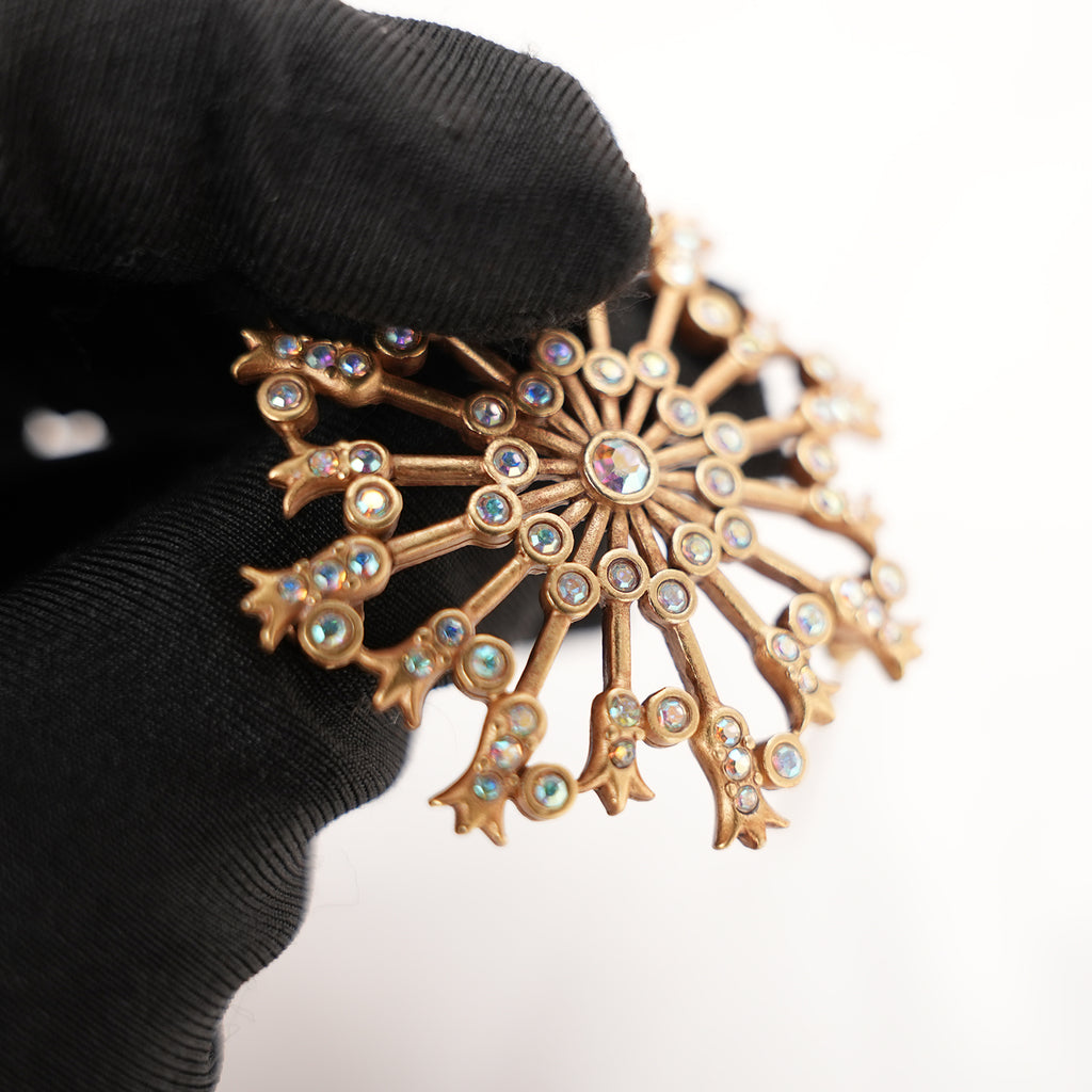 Givenchy Spilla Gioiello Dorata in Lega Metallica con Strass – Broche Vintage a Raggiera