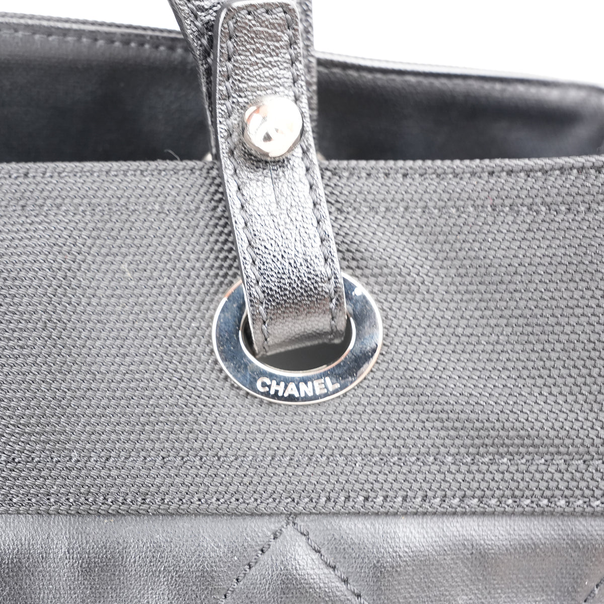 Chanel Paris Biarritz Tote Bag Grande in Pelle Nera Trapuntata con Hardware Argentato – 2013