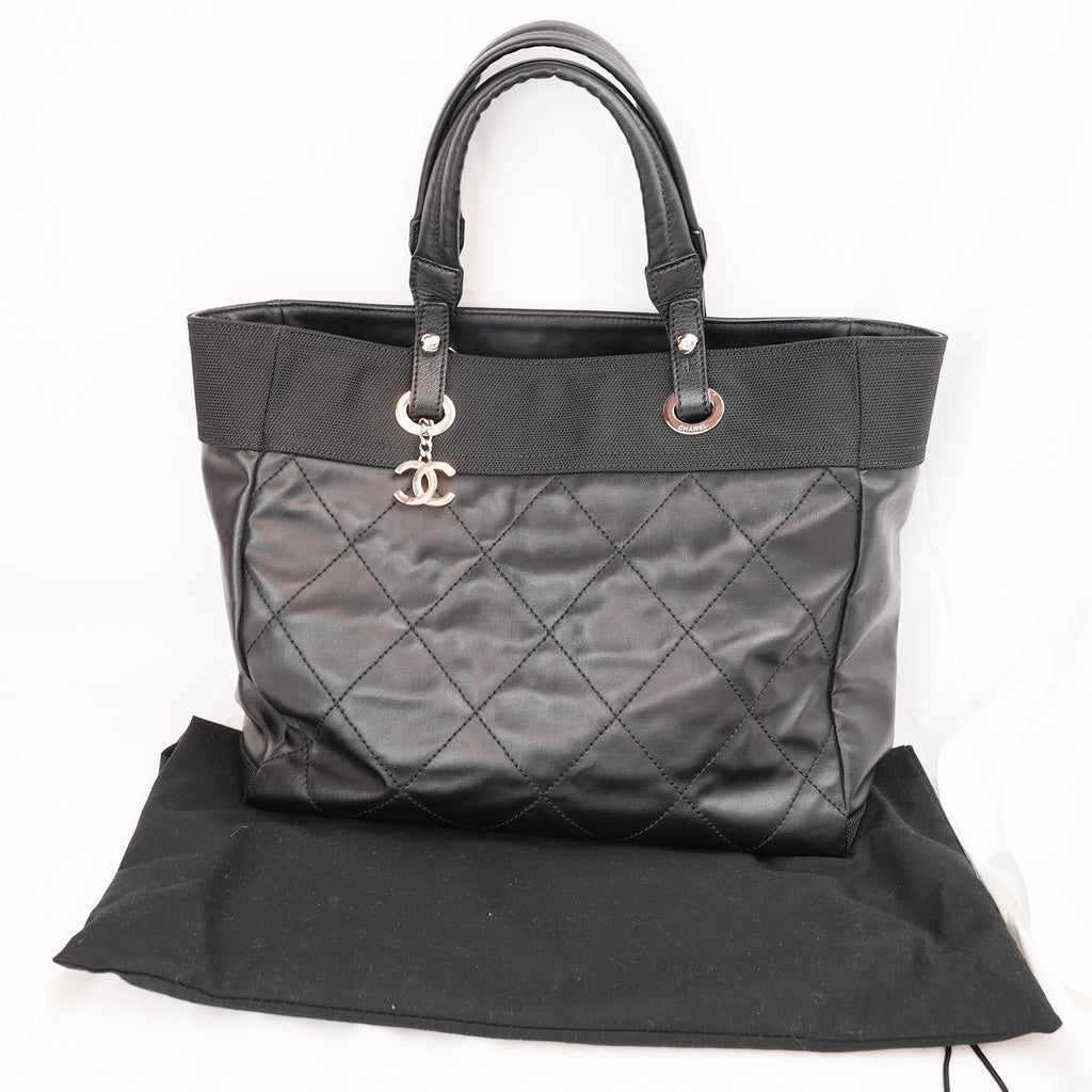 Chanel Paris Biarritz Tote Bag Grande in Pelle Nera Trapuntata con Hardware Argentato – 2013