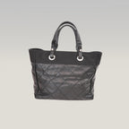 Chanel Paris Biarritz Tote Bag Grande in Pelle Nera Trapuntata con Hardware Argentato – 2013