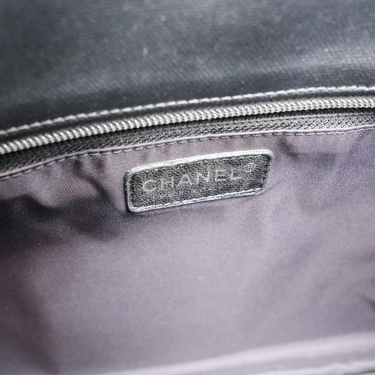 Chanel Paris Biarritz Tote Bag Grande in Pelle Nera Trapuntata con Hardware Argentato – 2013
