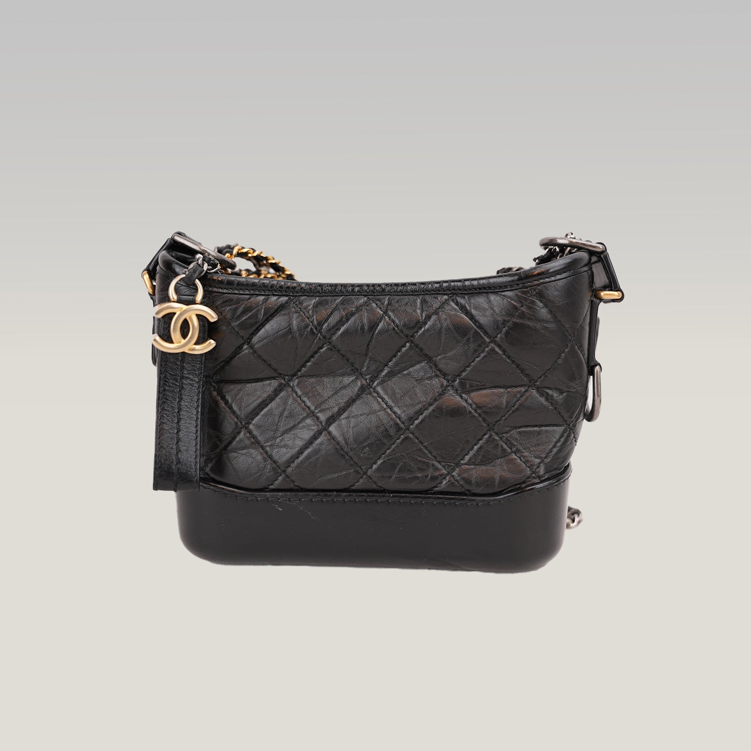 Chanel Gabrielle Small Hobo Borsa a Spalla in Pelle Nera Matelassé con Catena