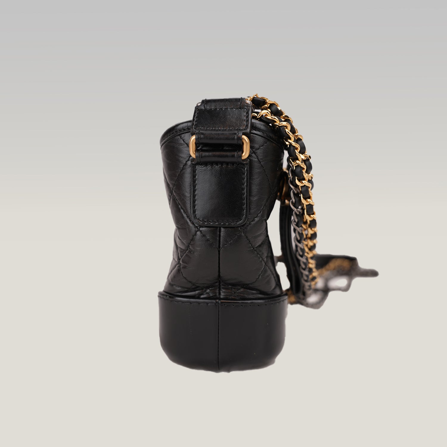 Chanel Gabrielle Small Hobo Borsa a Spalla in Pelle Nera Matelassé con Catena