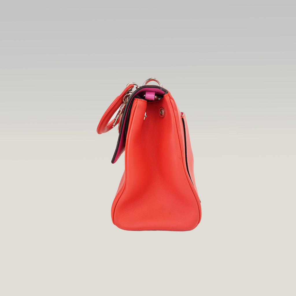 Dior Be Dior Small Rossa in Pelle con Manico Superiore e Tracolla