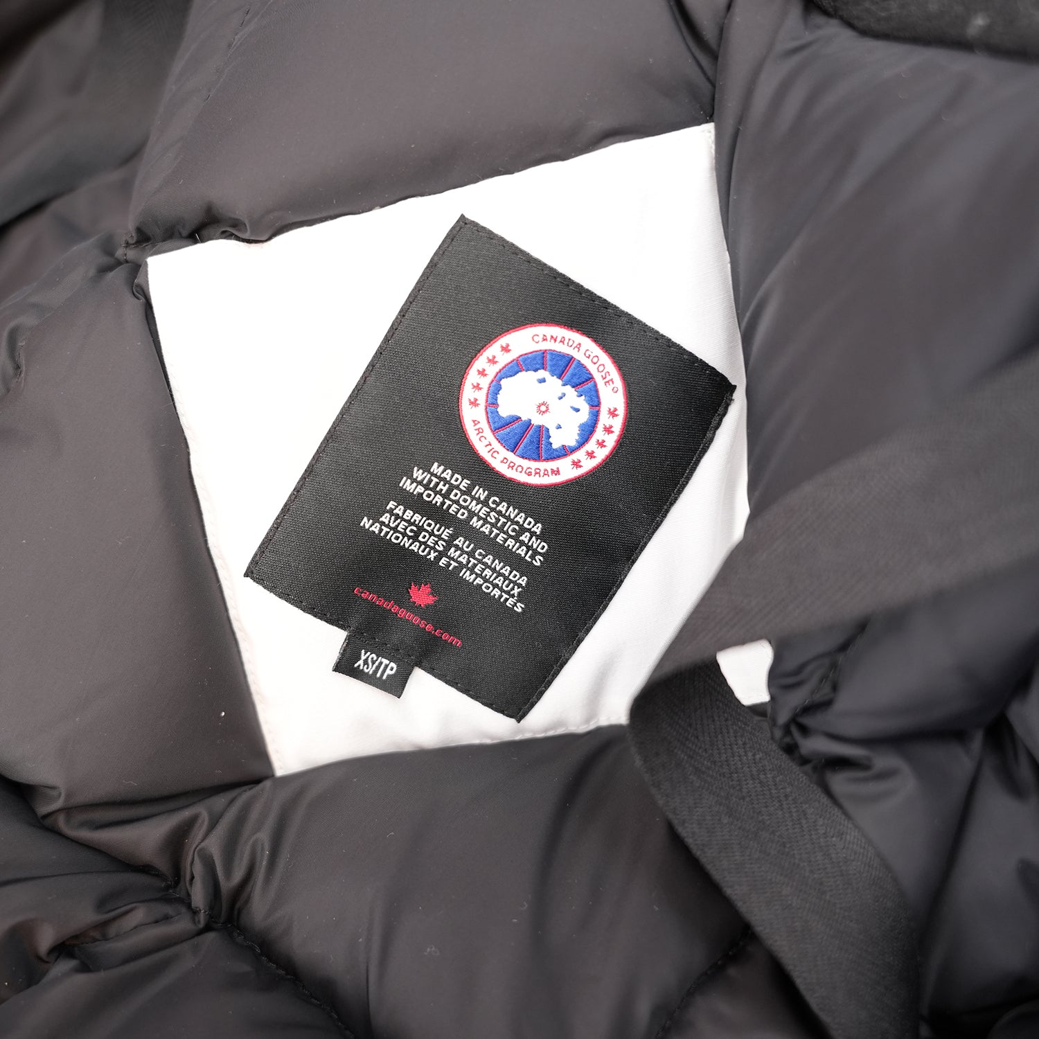 Canada Goose Victoria Parka Donna Bianco Piumino Lungo con Cappuccio e Pelliccia Giacca Invernale Antivento