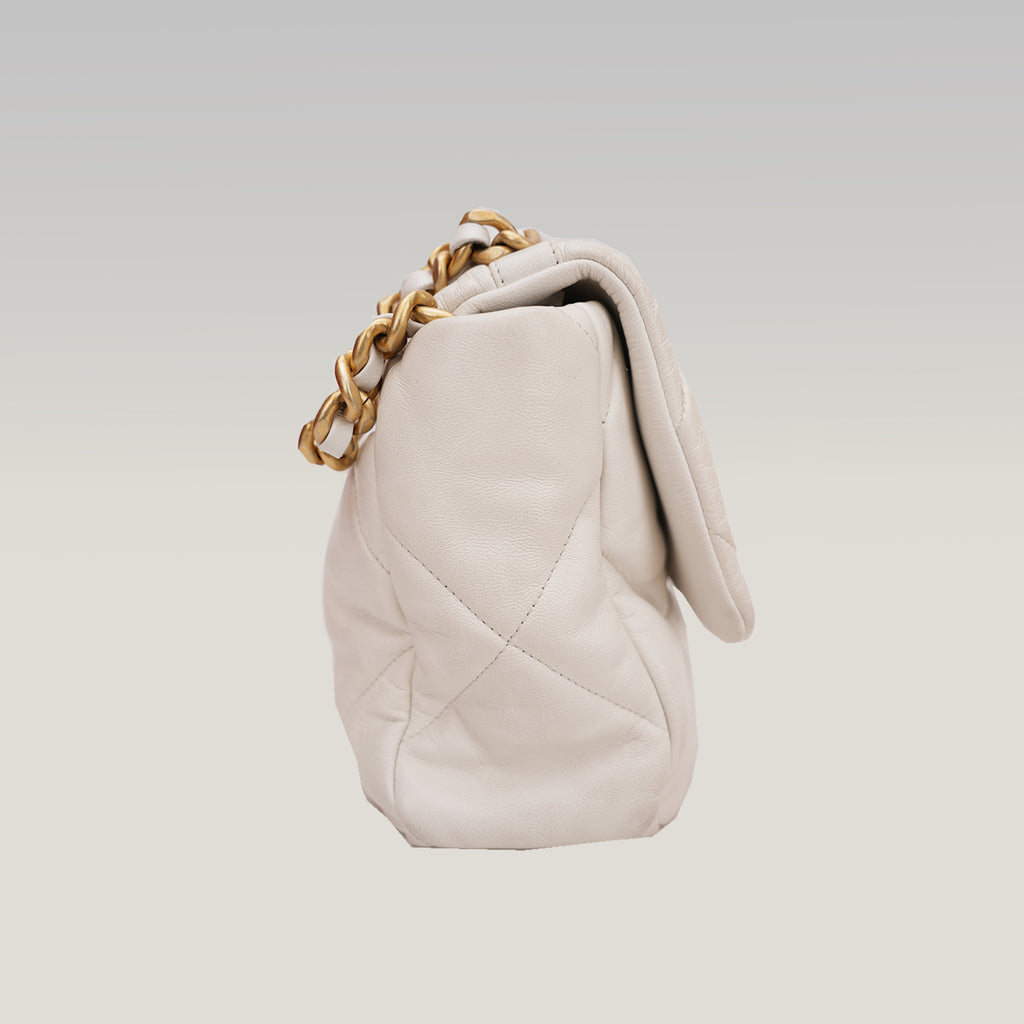 Chanel 19 Medium Flap Bag Beige in Pelle Matelassé con Catena Mista Oro e Argento