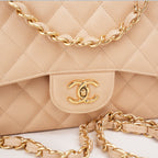 Chanel Classic Flap Jumbo Double Flap in Pelle di Vitello Beige Matelassé con Hardware Dorato – Serie 18