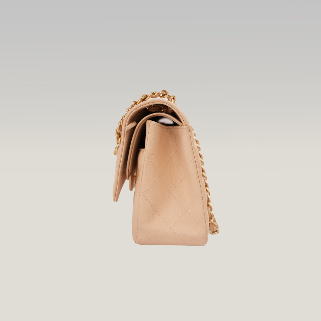 Chanel Classic Flap Jumbo Double Flap in Pelle di Vitello Beige Matelassé con Hardware Dorato – Serie 18