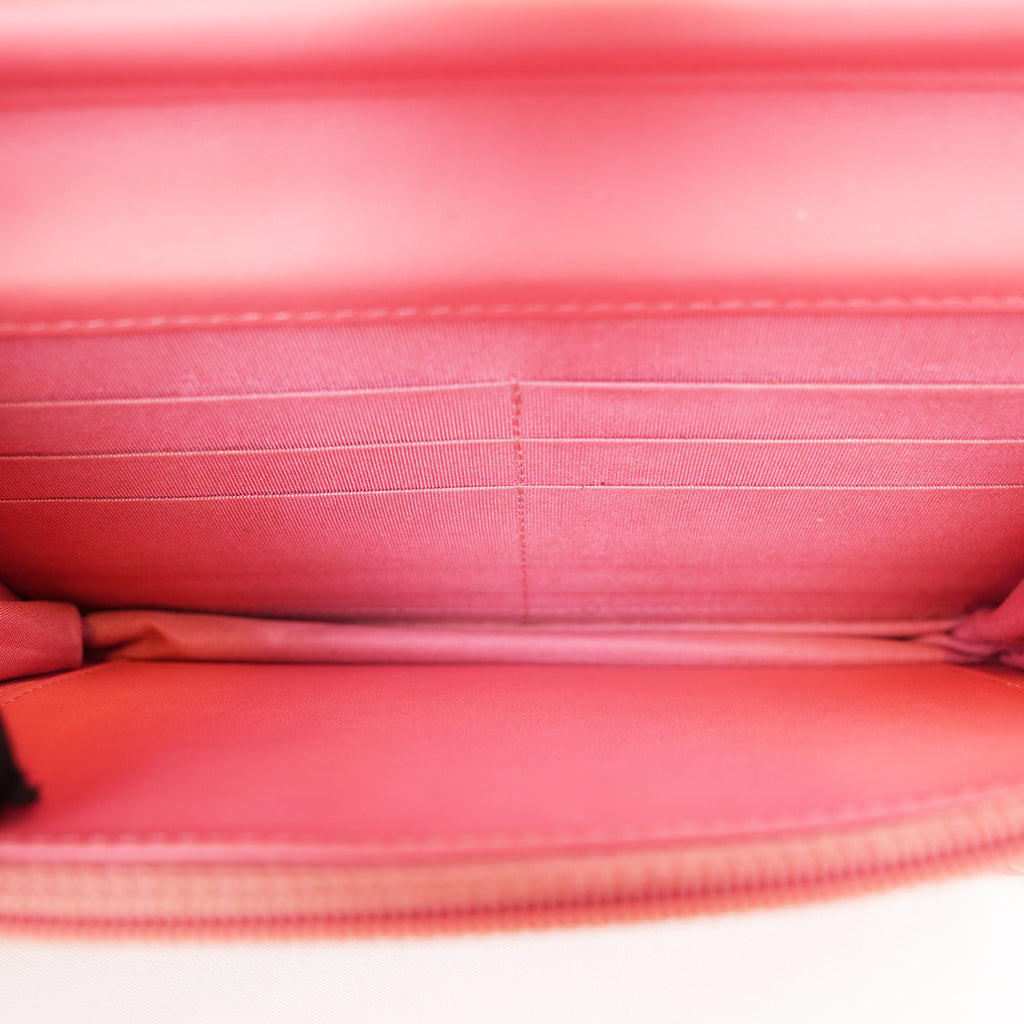 Chanel Boy WOC Rosa in Pelle Caviar Trapuntata con Hardware Dorato, Carta e Etichetta