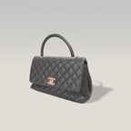 Chanel Coco Handle Borsa a Mano Media in Pelle Caviar Nera Matelassé con Hardware Dorato – Serie 25