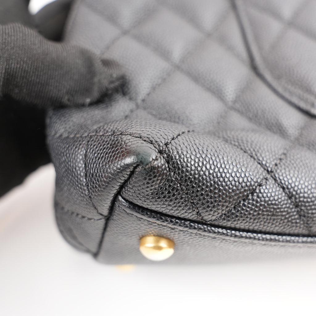 Chanel Coco Handle Borsa a Mano Media in Pelle Caviar Nera Matelassé con Hardware Dorato – Serie 25