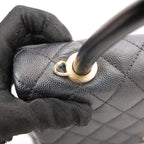 Chanel Coco Handle Borsa a Mano Media in Pelle Caviar Nera Matelassé con Hardware Dorato – Serie 25