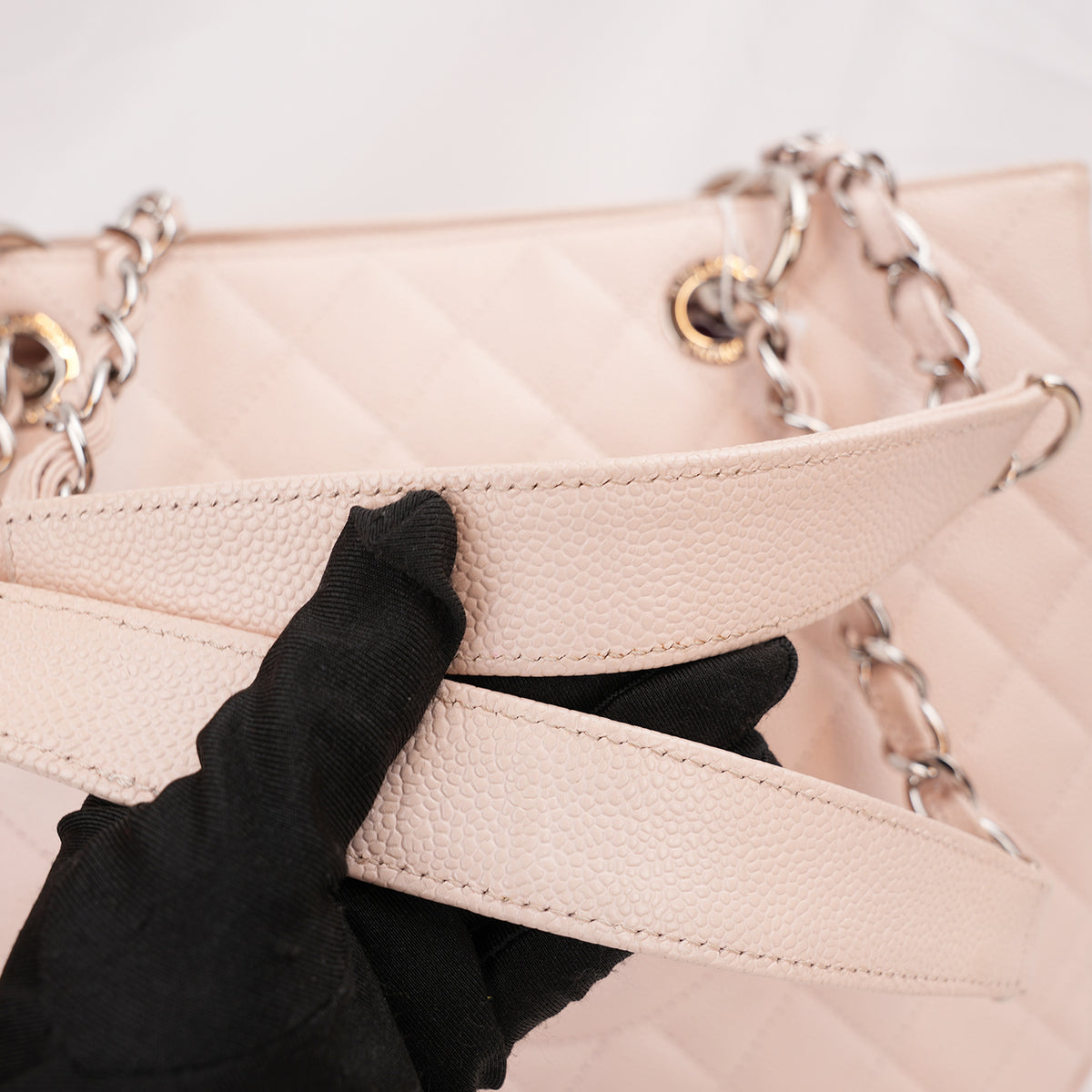 Chanel Grand Shopping Tote GST Media in Pelle Caviar Rosa Chiaro con Hardware Argentato – 2017