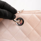 Chanel Grand Shopping Tote GST Media in Pelle Caviar Rosa Chiaro con Hardware Argentato – 2017