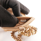 Chanel Portacarte Nude in Pelle Trapuntata con Catena e Charm CC, Carta ed Etichetta