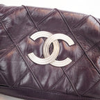 Chanel LAX Accordion Flap Viola in Pelle con Tracolla e Carta di Autenticità