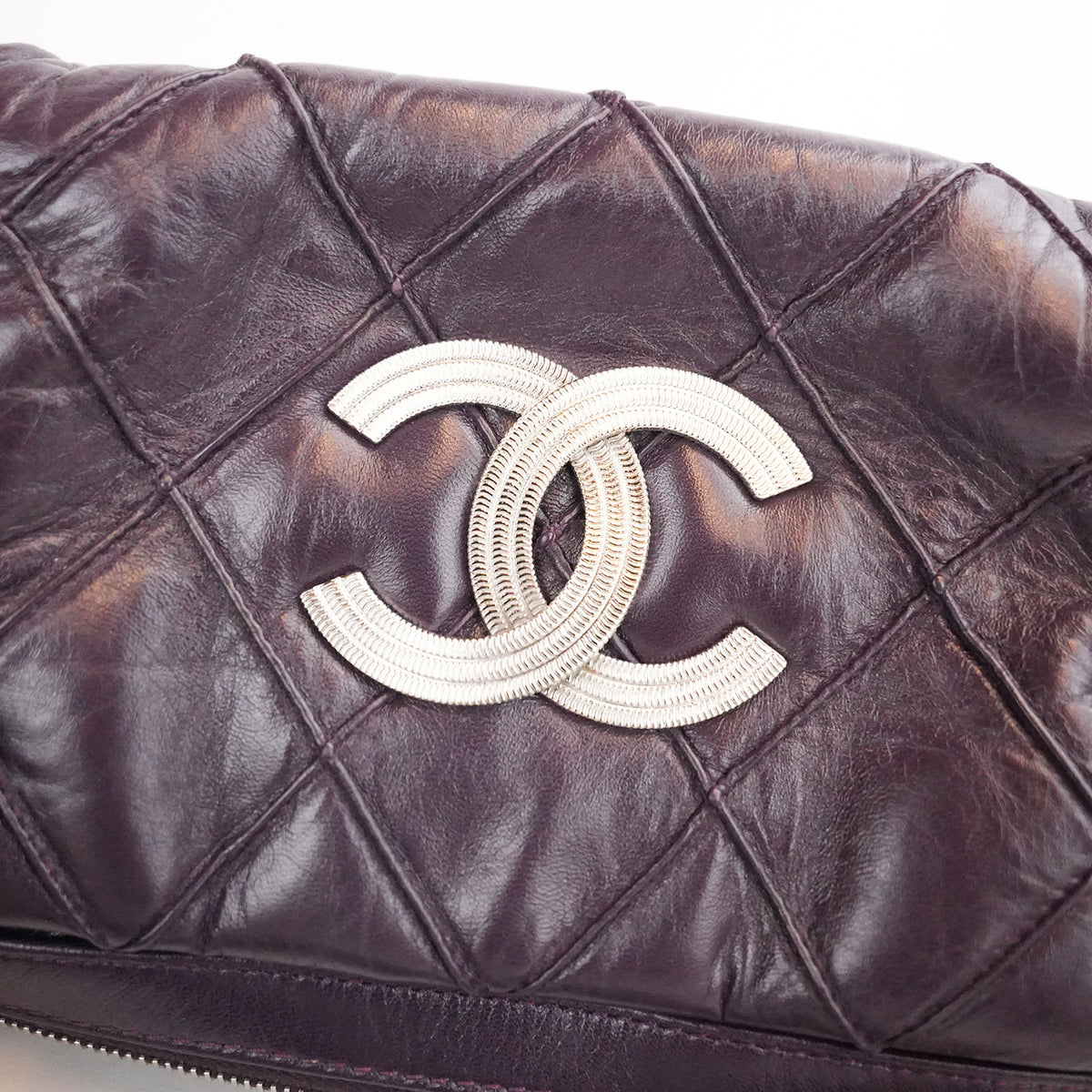 Chanel LAX Accordion Flap Viola in Pelle con Tracolla e Carta di Autenticità