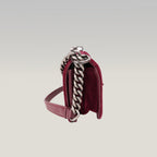 Chanel Le Boy Small Borsa a Spalla in Velluto Bordeaux Matelassé con Catena Argentata