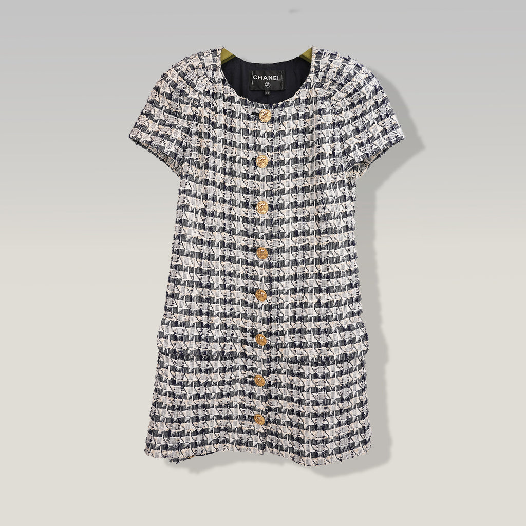 Chanel Abito Tweed Navy e Bianco con Bottoni Gioiello Dorati