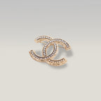 Chanel Spilla Vintage CC del 2013 in Metallo Dorato con Strass e Cristalli Luminosi