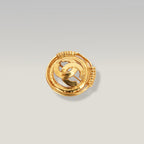 Chanel Vintage 1994 Spilla CC in Metallo Dorato con Doppio Cerchio Intrecciato