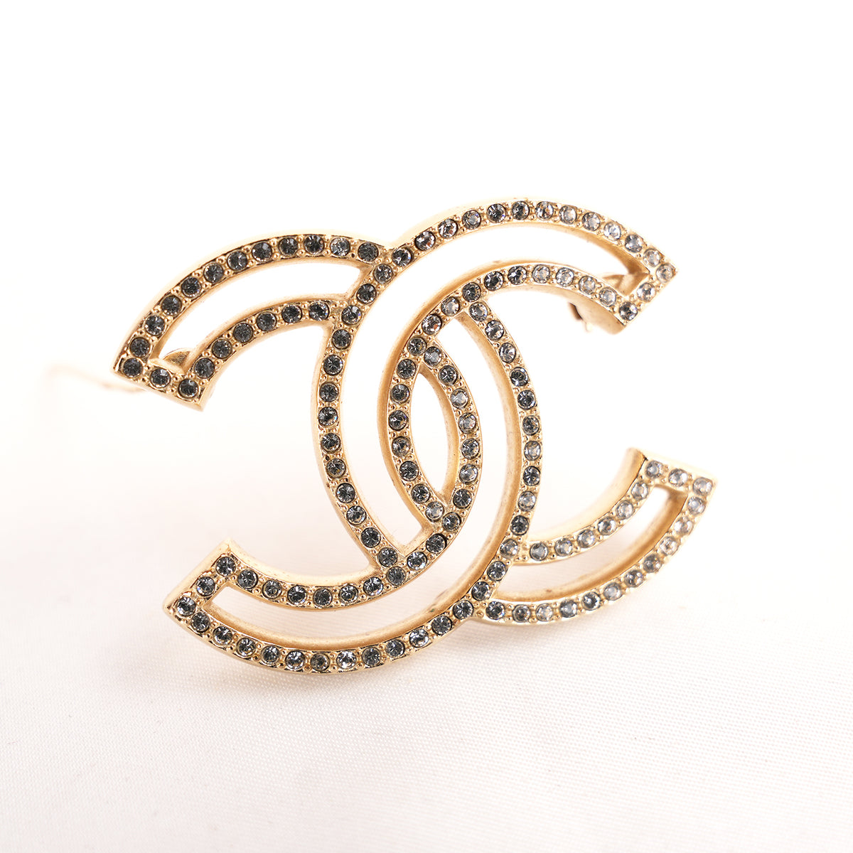 Chanel Spilla Vintage CC del 2015 in Metallo Dorato con Strass e Cristalli Luminosi