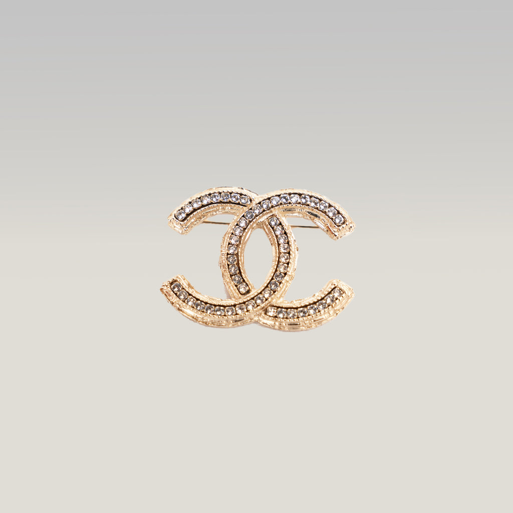 Chanel Spilla Vintage CC del 2013 in Metallo Dorato con Strass e Cristalli Luminosi