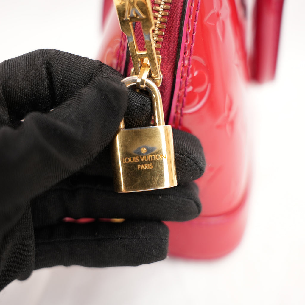 Dior Dio(r)evolution Borsa a Spalla Nera in Pelle Martellata con Logo Dorato