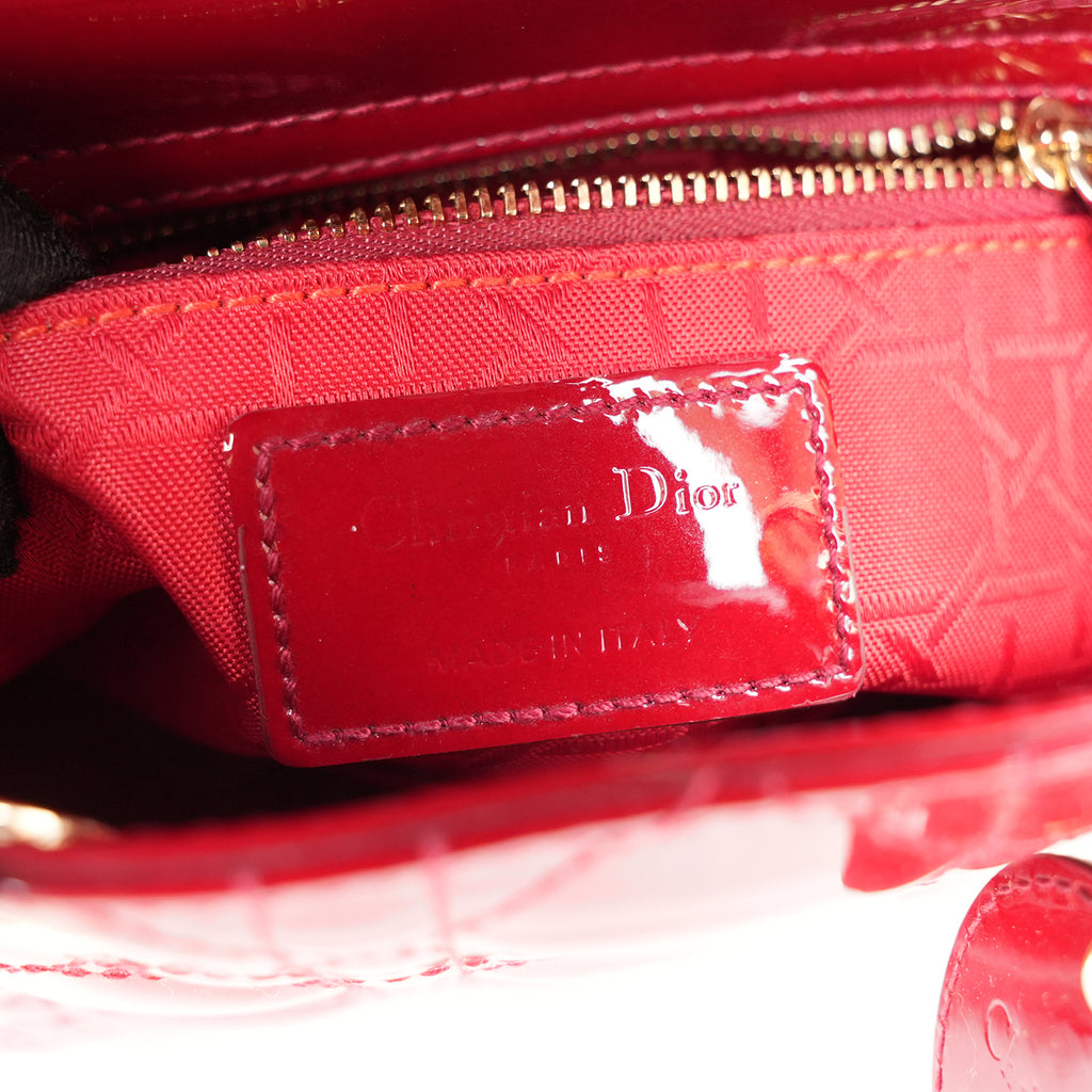 Dior Lady Dior Mini Rossa in Vernice Cannage con Hardware Dorato