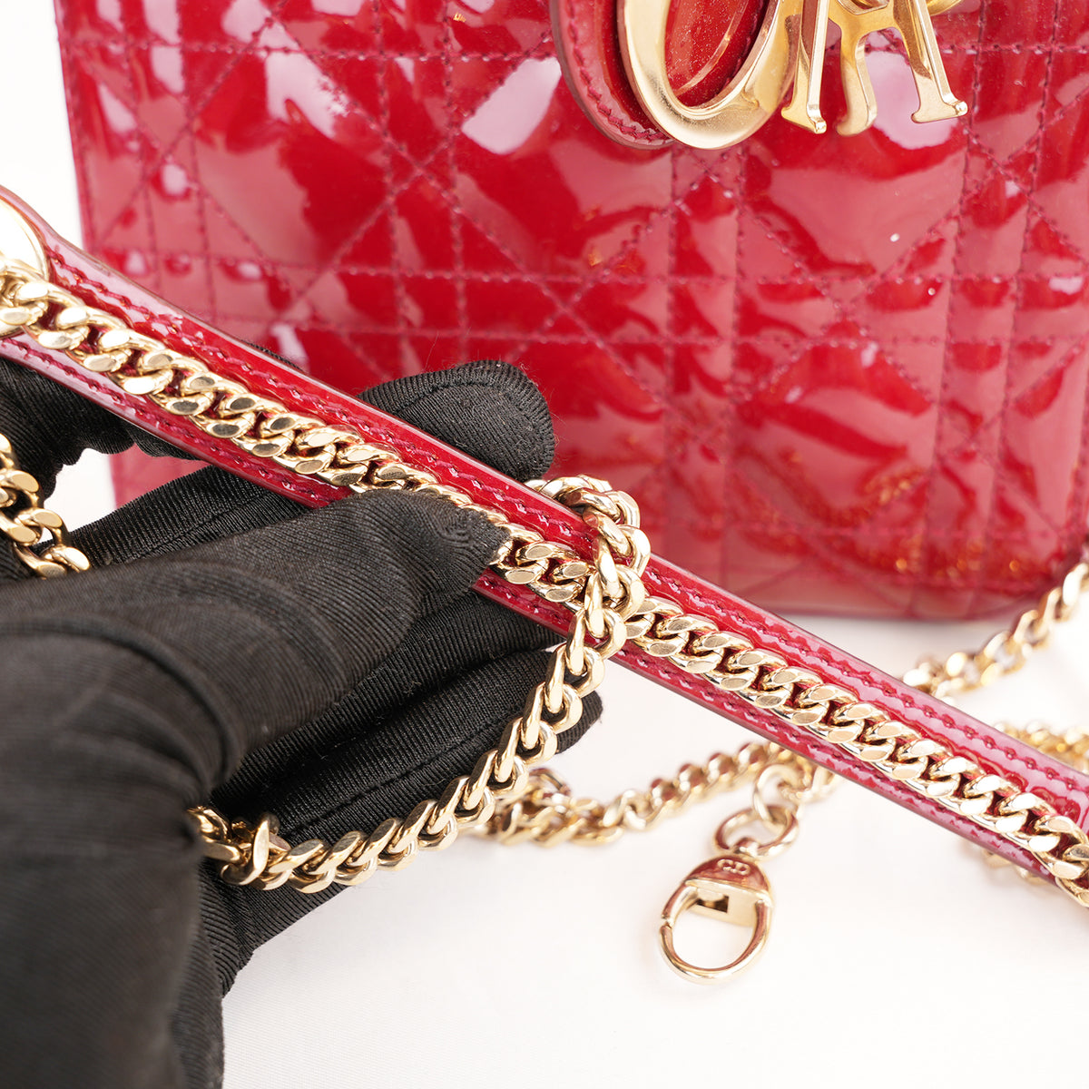 Dior Lady Dior Mini Rossa in Vernice Cannage con Hardware Dorato