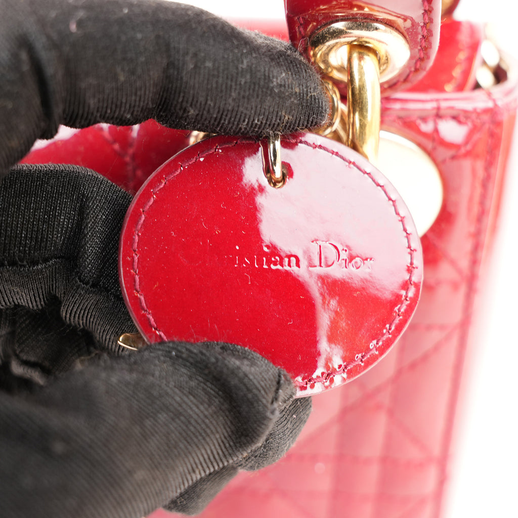 Dior Lady Dior Mini Rossa in Vernice Cannage con Hardware Dorato