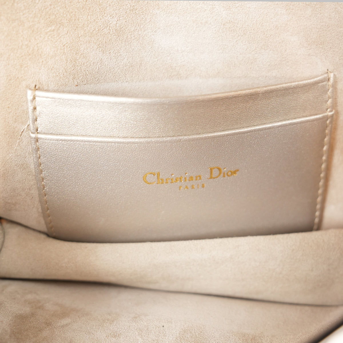 Dior J'Adior Croisière Wallet on Chain Borsa a Tracolla Media in Pelle Argentata con Logo J'ADIOR Dorato