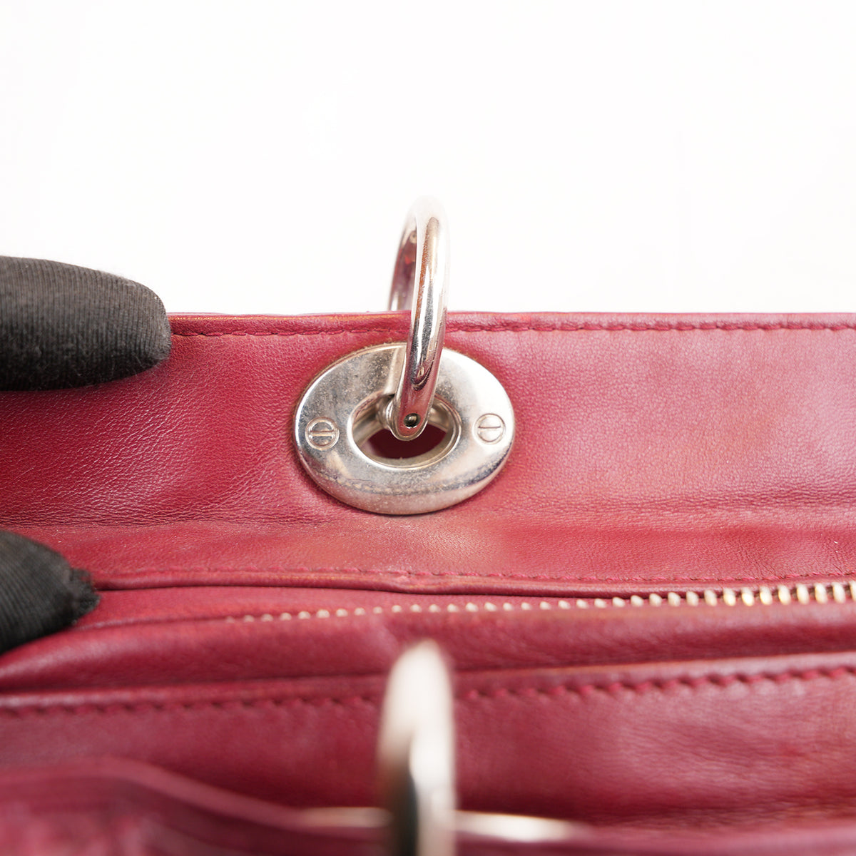 Dior Lady Dior Large Rossa in Pelle di Agnello Cannage con Hardware Argentato