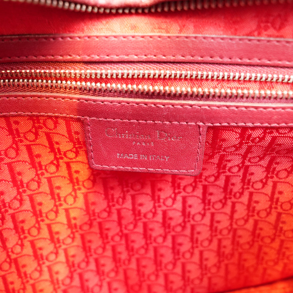 Dior Lady Dior Large Rossa in Pelle di Agnello Cannage con Hardware Argentato