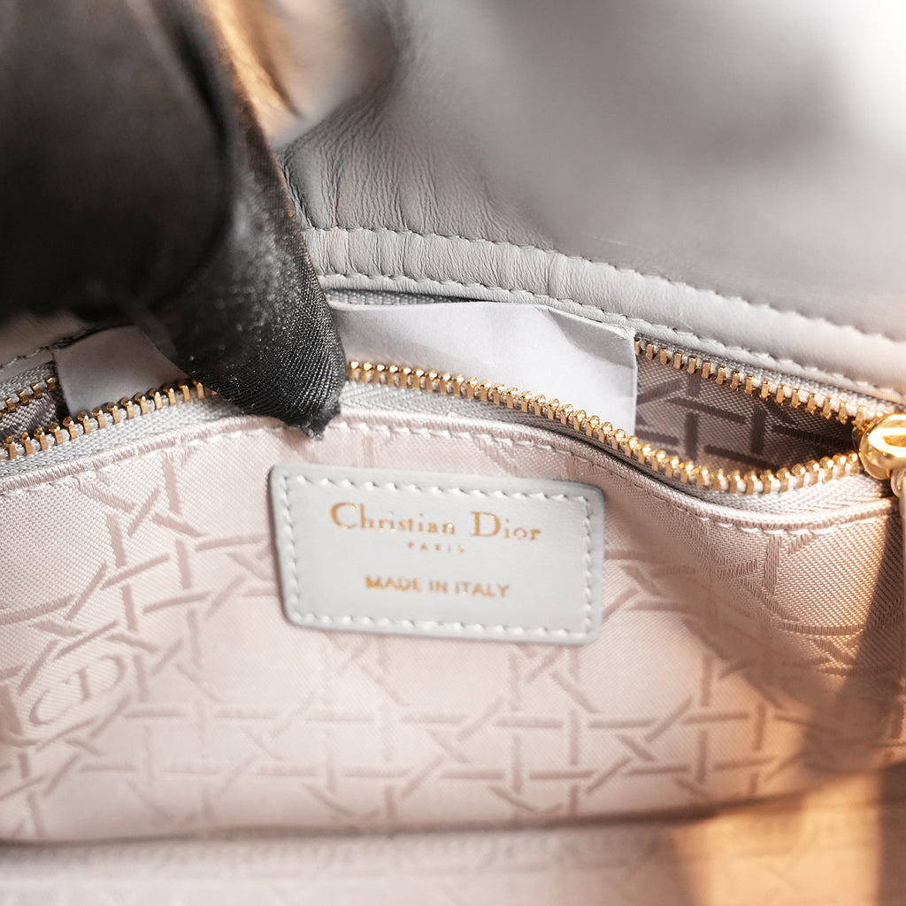 Dior Lady Dior Small Grigia in Pelle di Agnello Cannage con Hardware Dorato e Carta di Autenticità