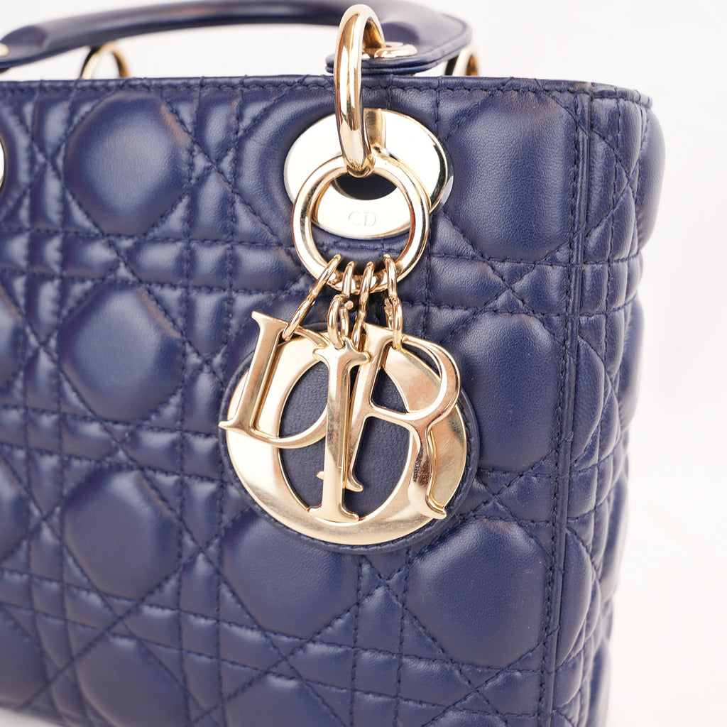 Dior Lady Dior Small Blu Navy in Pelle Cannage con Hardware Dorato e Tracolla