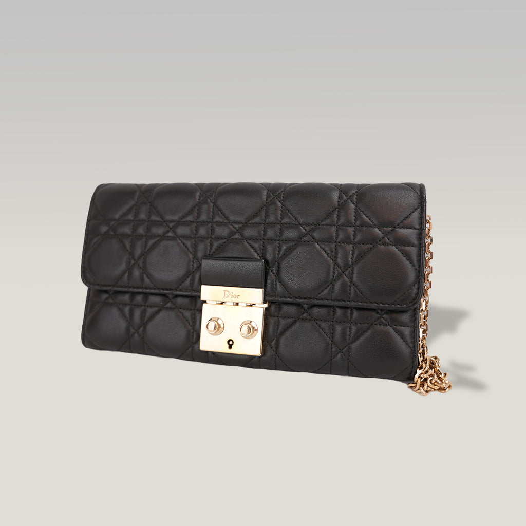 Dior Miss Dior Promenade WOC in Pelle di Agnello Nera Cannage con Catena Dorata