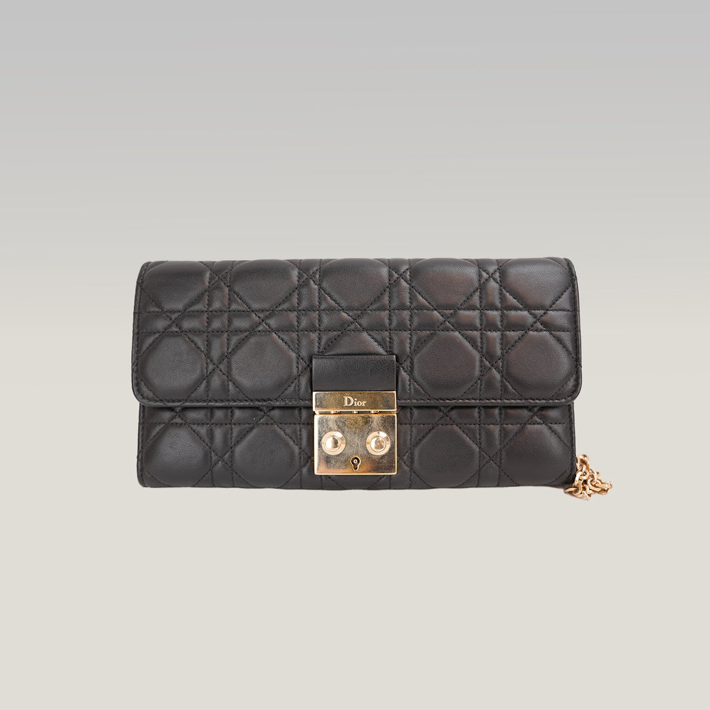 Dior Miss Dior Promenade WOC in Pelle di Agnello Nera Cannage con Catena Dorata
