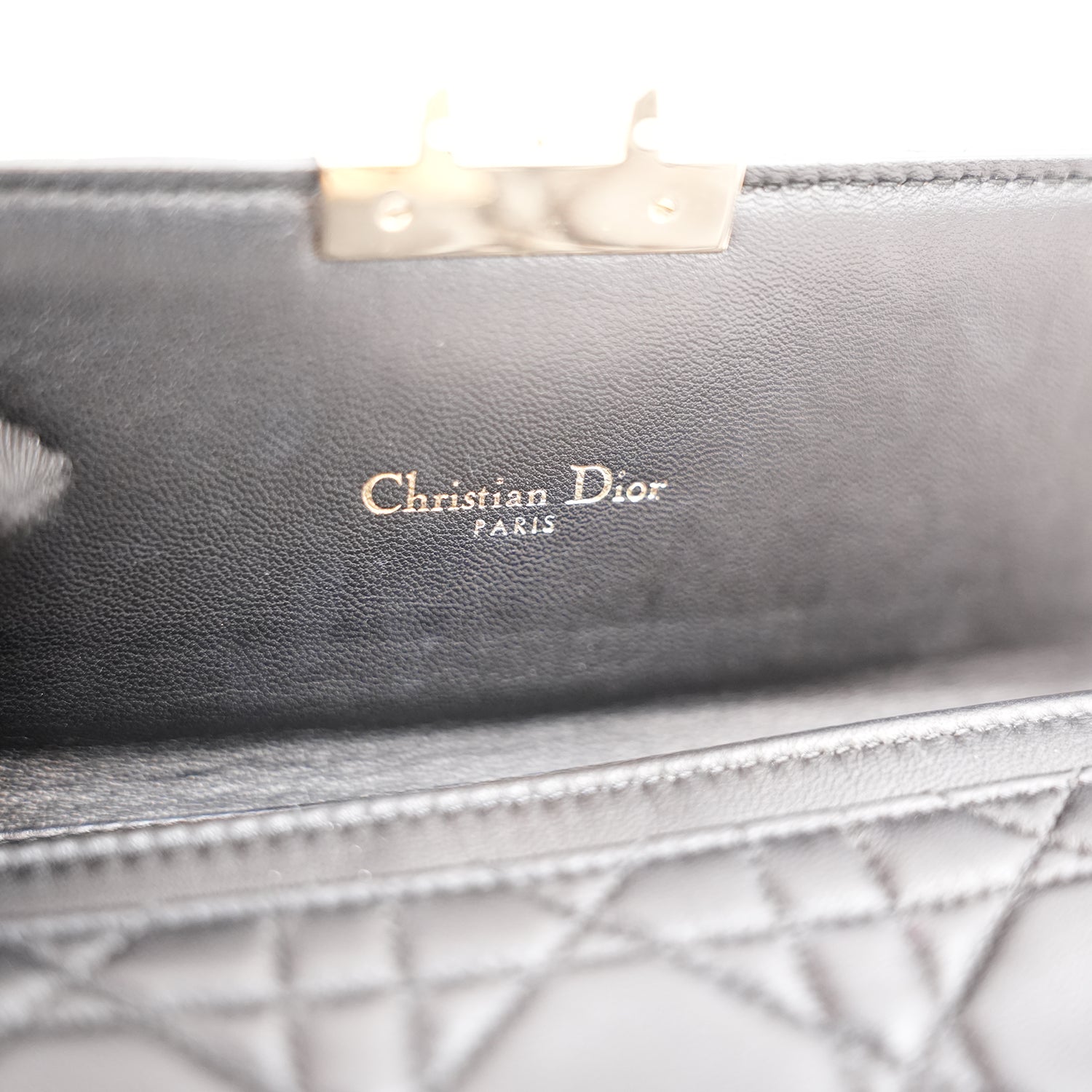 Dior Miss Dior Promenade WOC in Pelle di Agnello Nera Cannage con Catena Dorata