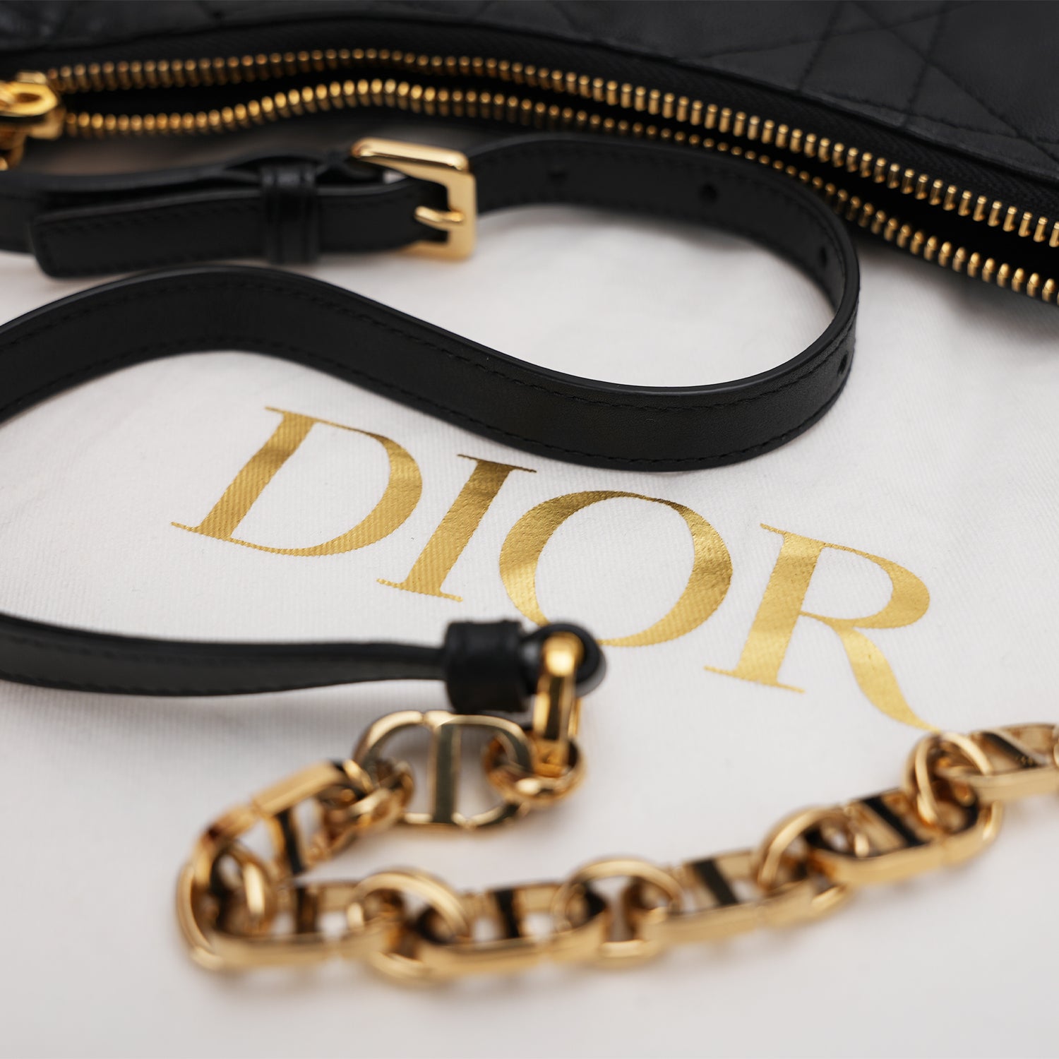 Dior Borsa a Spalla Nera Cannage in Pelle