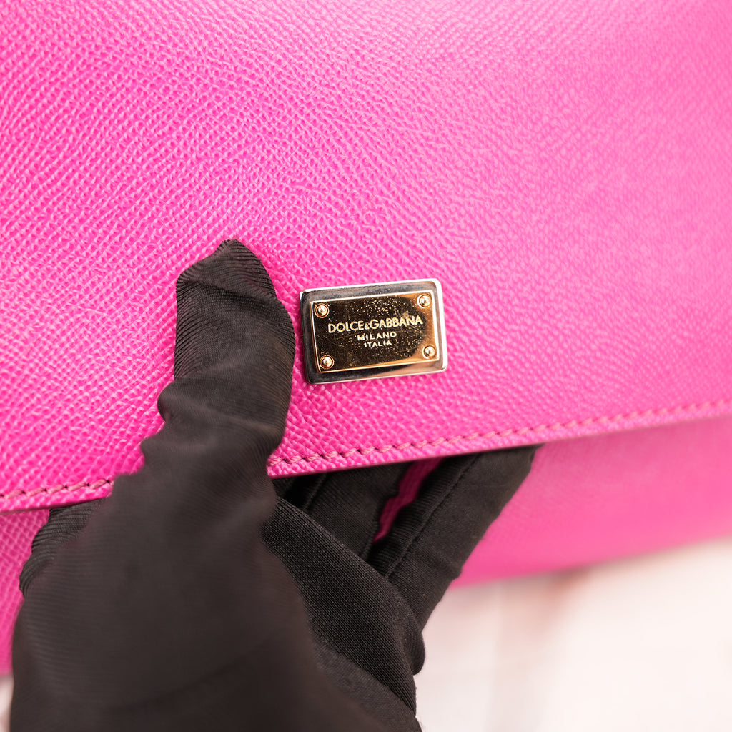 Dolce & Gabbana Sicily 26 Borsa Fucsia in Pelle con Dettagli Dorati