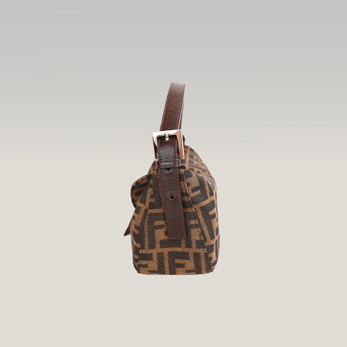 Fendi Baguette Vintage Borsa a Spalla in Tela Zucca FF Marrone con Finiture in Pelle e Fibbia Argentata