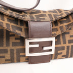 Fendi Baguette Vintage Borsa a Spalla in Tela Zucca FF Marrone con Finiture in Pelle e Fibbia Argentata